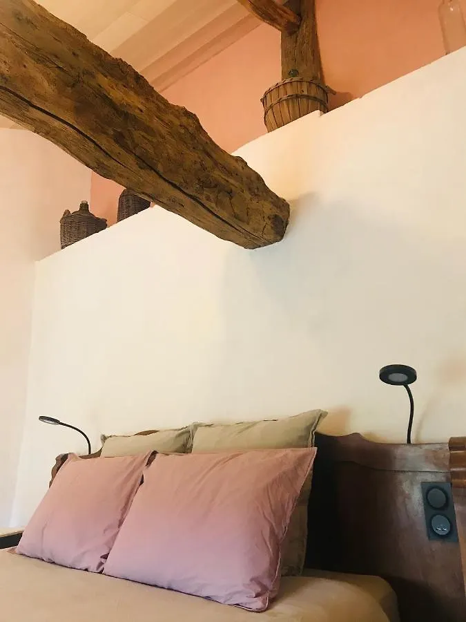L'Esprit Des Vignes Bed & Breakfast Saint-Verand  France
