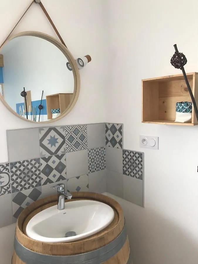 L'Esprit Des Vignes Bed & Breakfast Saint-Verand  0*, Saint-Verand (Saone-et-Loire) France